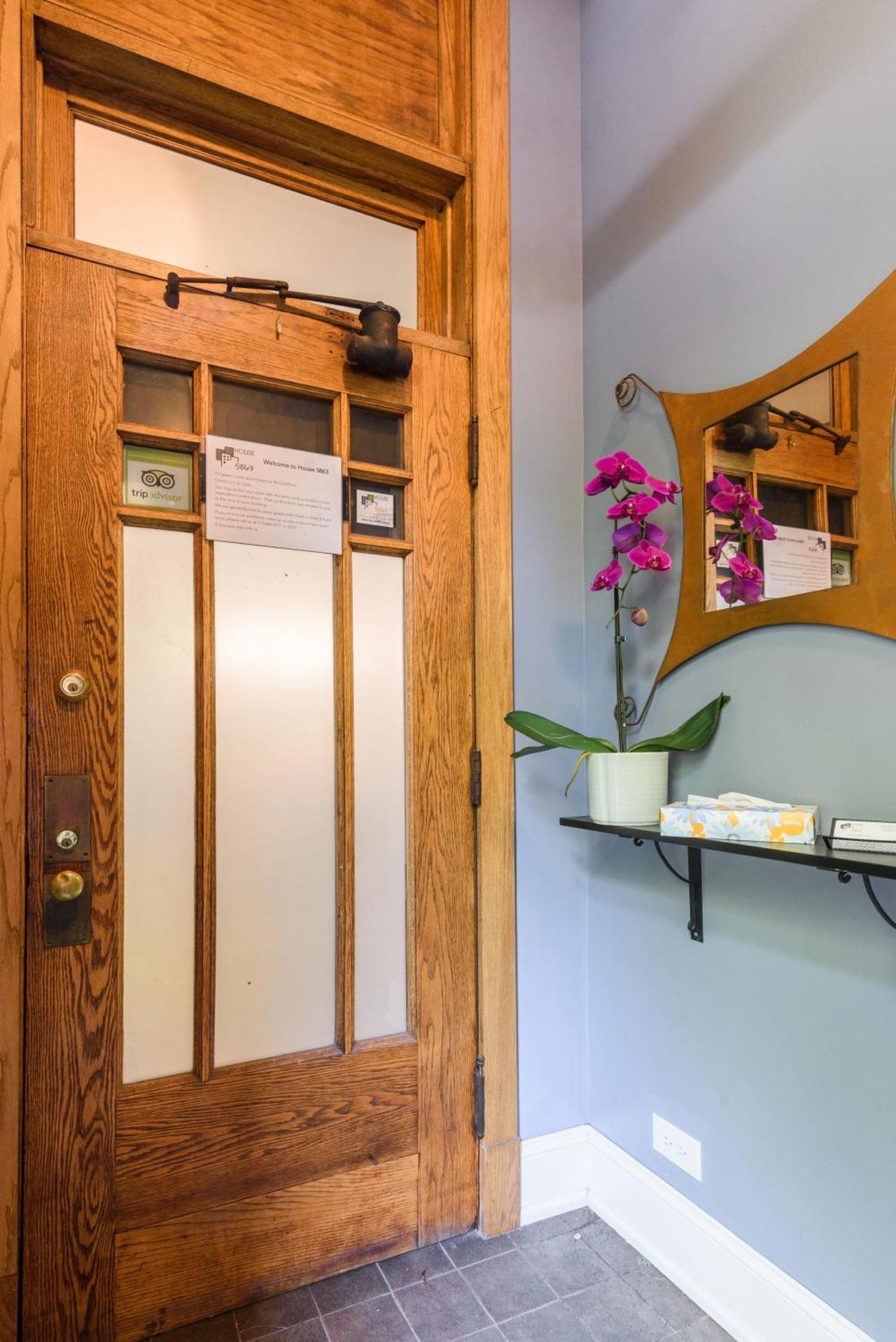 House 5863- Chicago'S Premier Bed And Breakfast Exterior photo